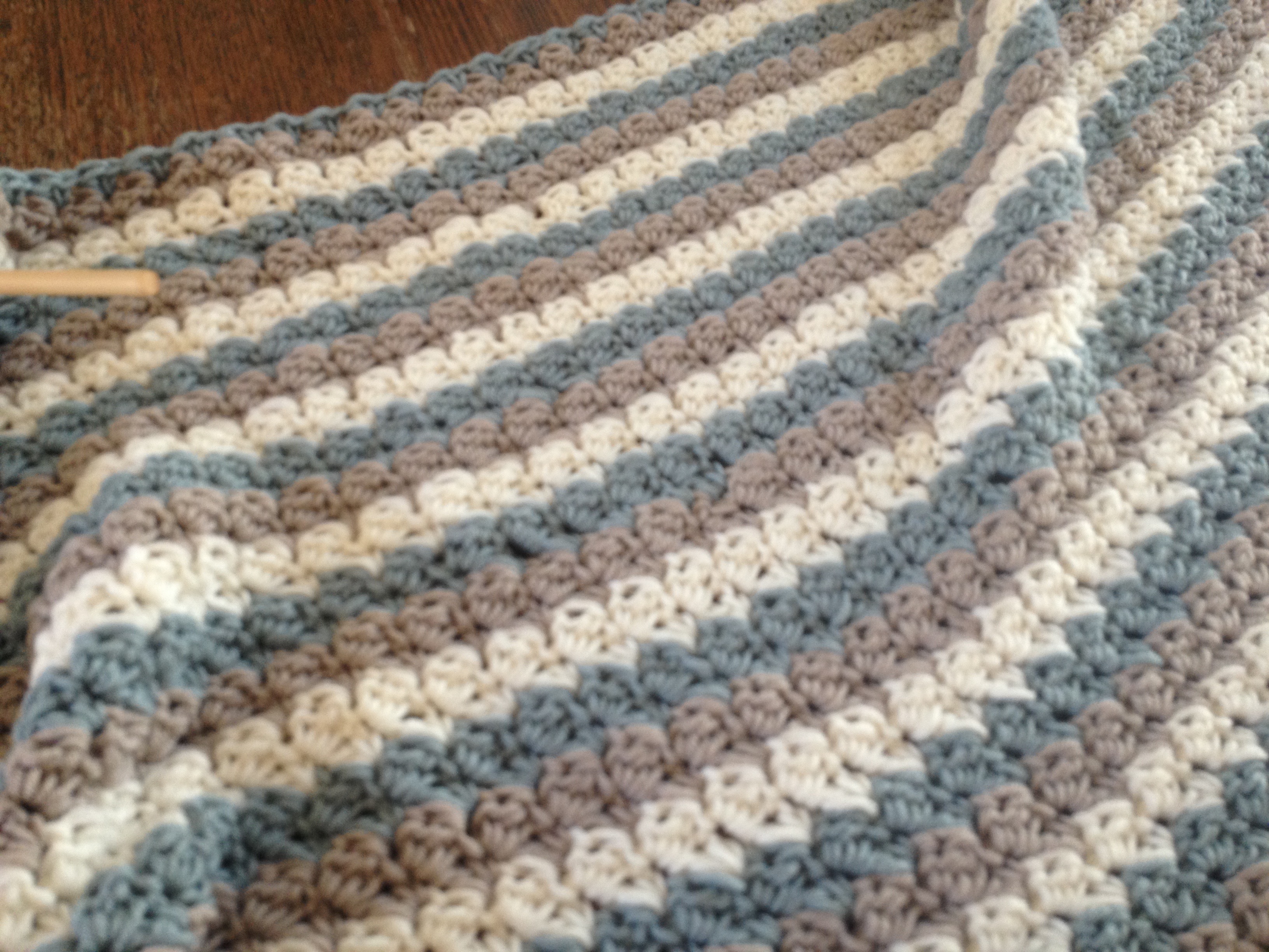 seed stitch crocheted rug