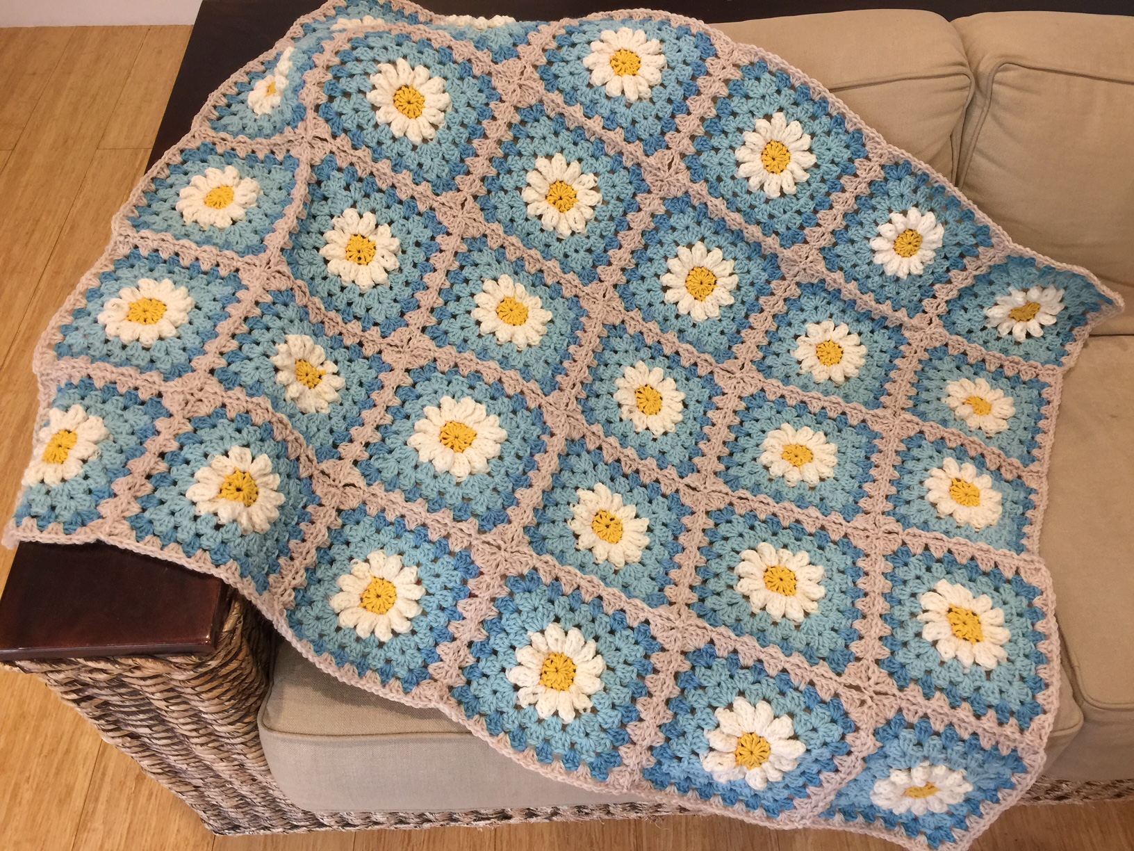 daisy grannysquare rug