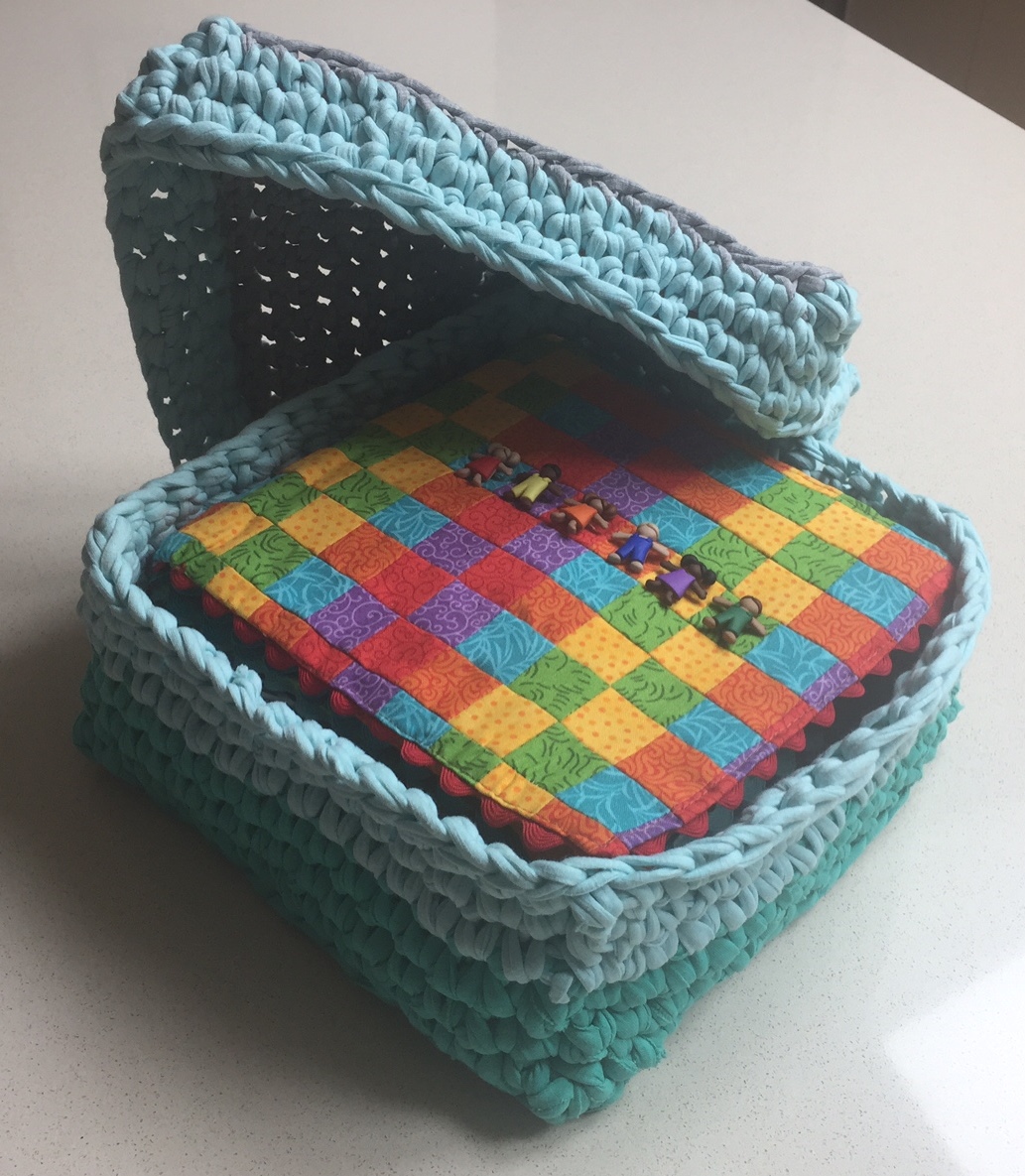 spaghetti yarn box